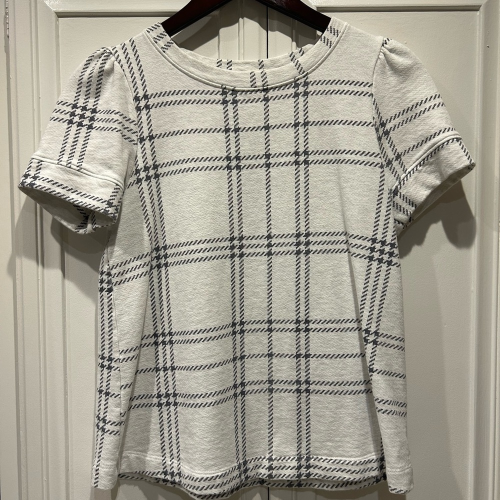 t.la micro puff sleeve top. Heathered gray & dark gray plaid Size XS